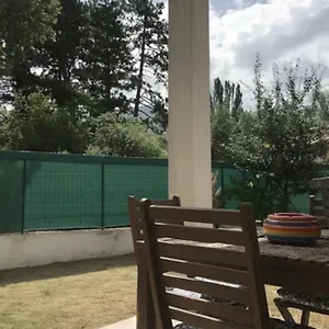  Maison d'hôtes Maison A Partager Avec L'hote